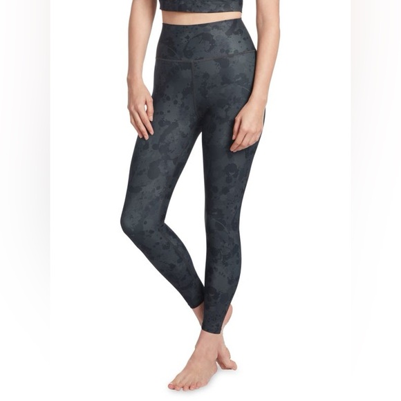 SAGE COLLECTIVE High-Rise Camo Splatter Leggings - Picture 3 of 6